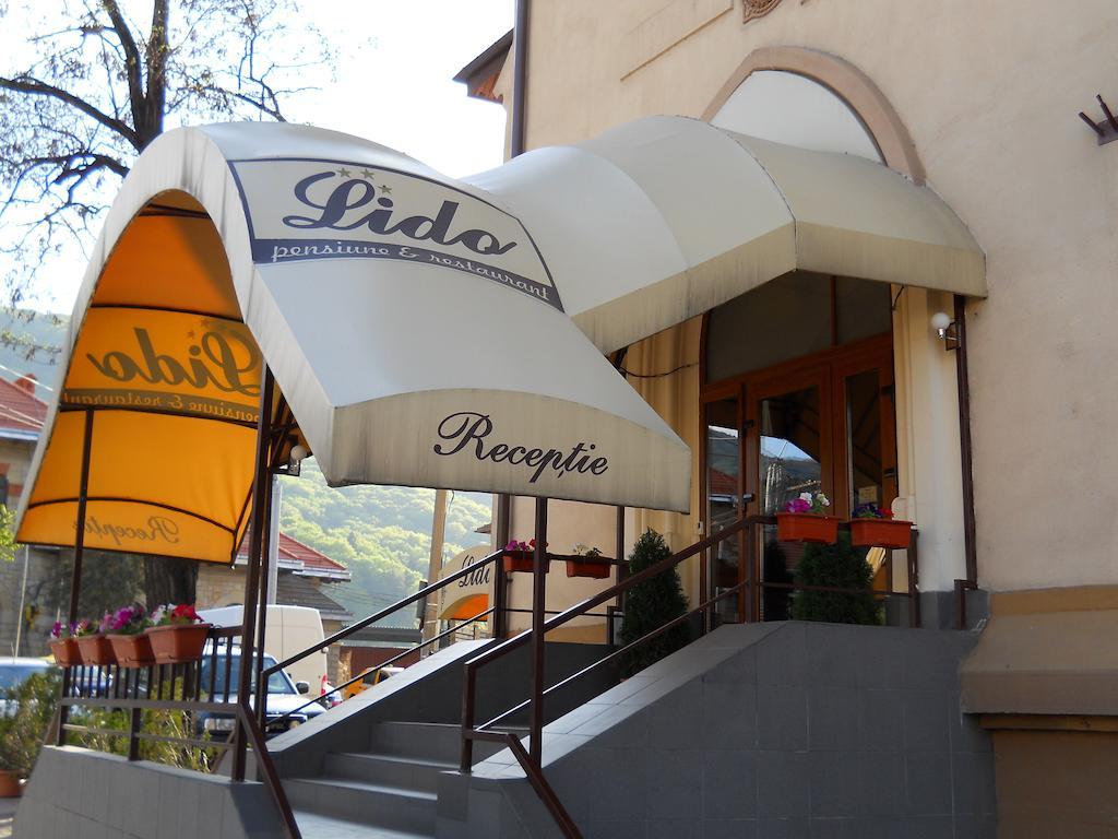 Pensiunea Lido Piatra Neamţ 外观 照片