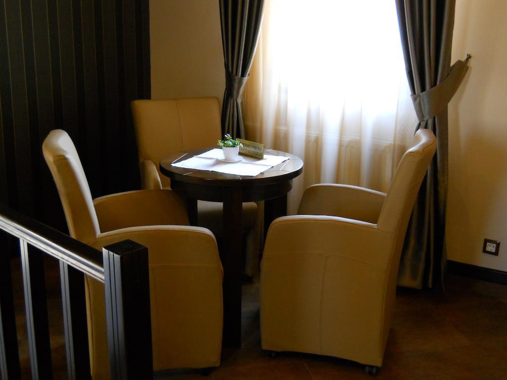 Pensiunea Lido Piatra Neamţ 外观 照片